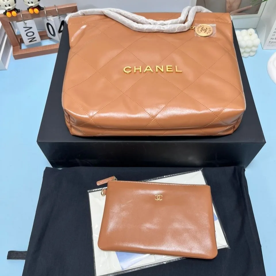 Chanel 22 Crossbody Bag / Shiny Camel Gold Hardware - Image 4