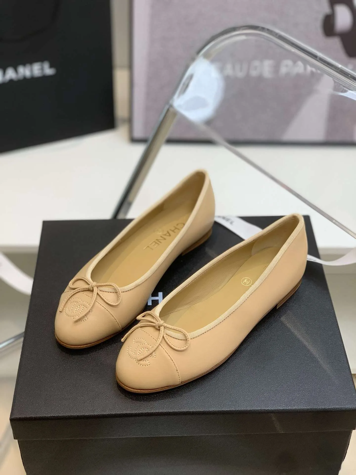 Chanel Ballet Flats Cream - Image 8