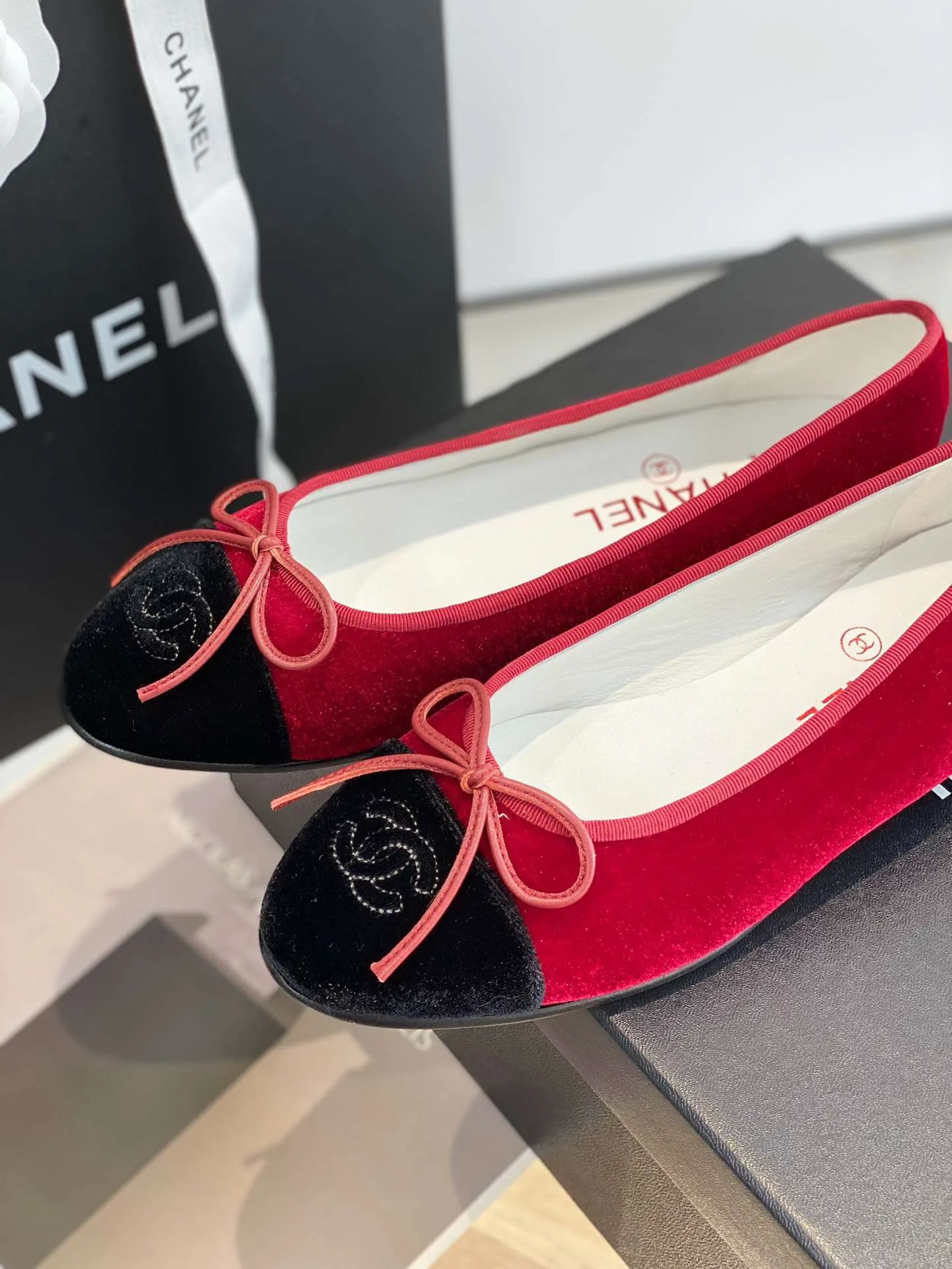 Chanel Ballet Flats Red - Image 5