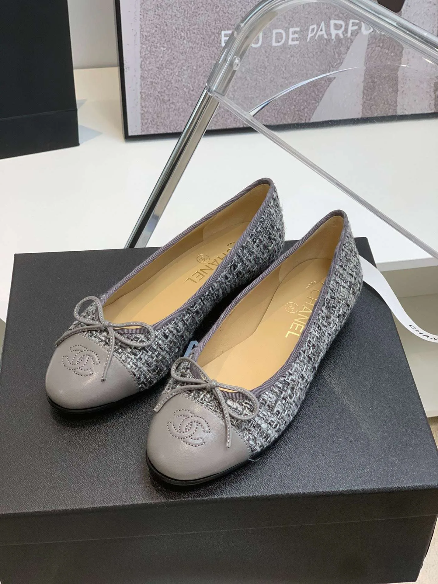 Chanel Ballet Flats Grey - Image 5