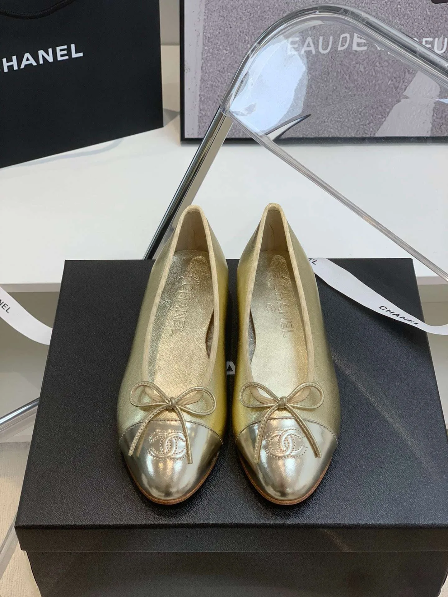 Chanel Ballet Flats Gold - Image 5
