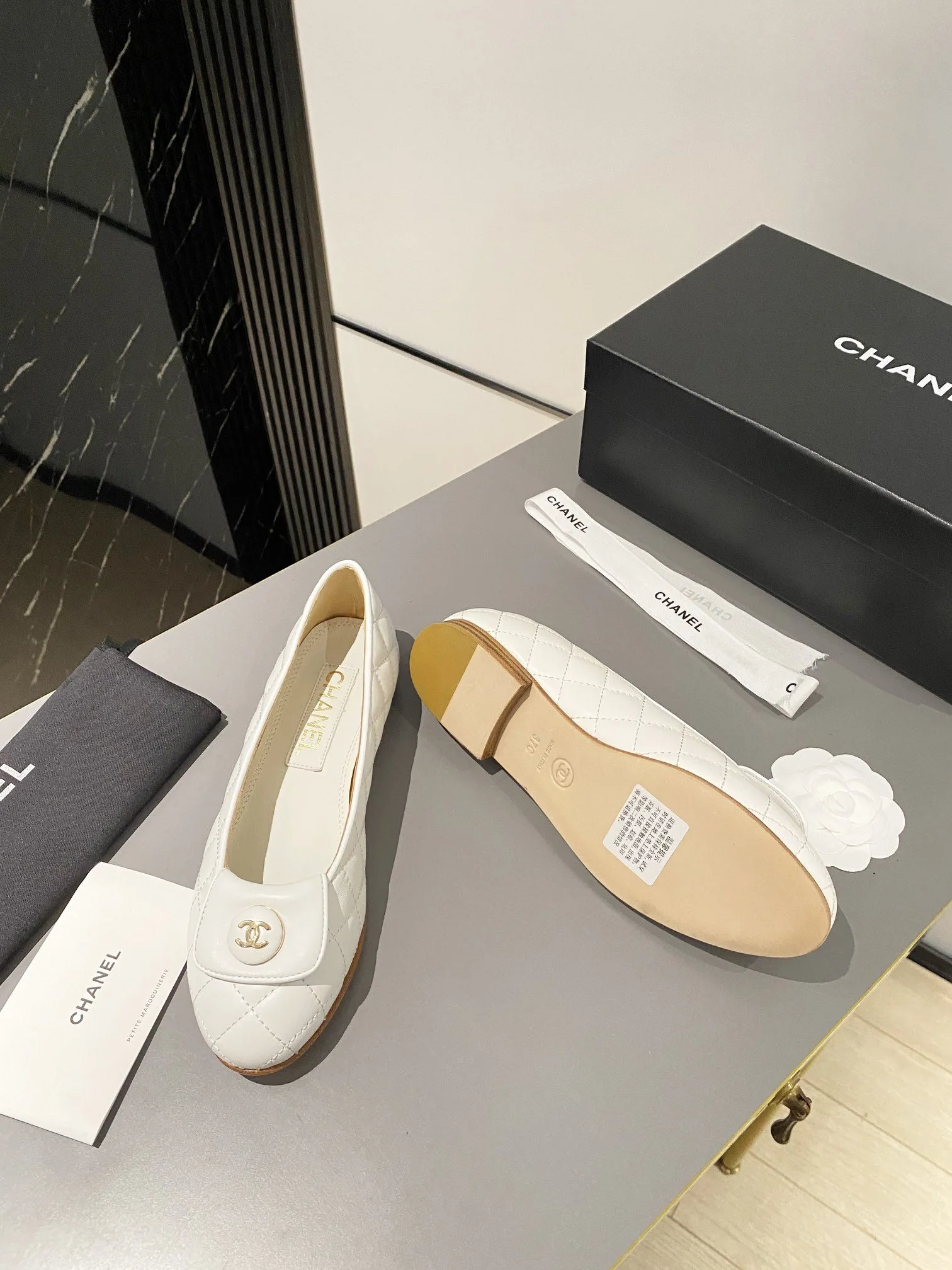 Chanel Ballet Flats White - Image 4