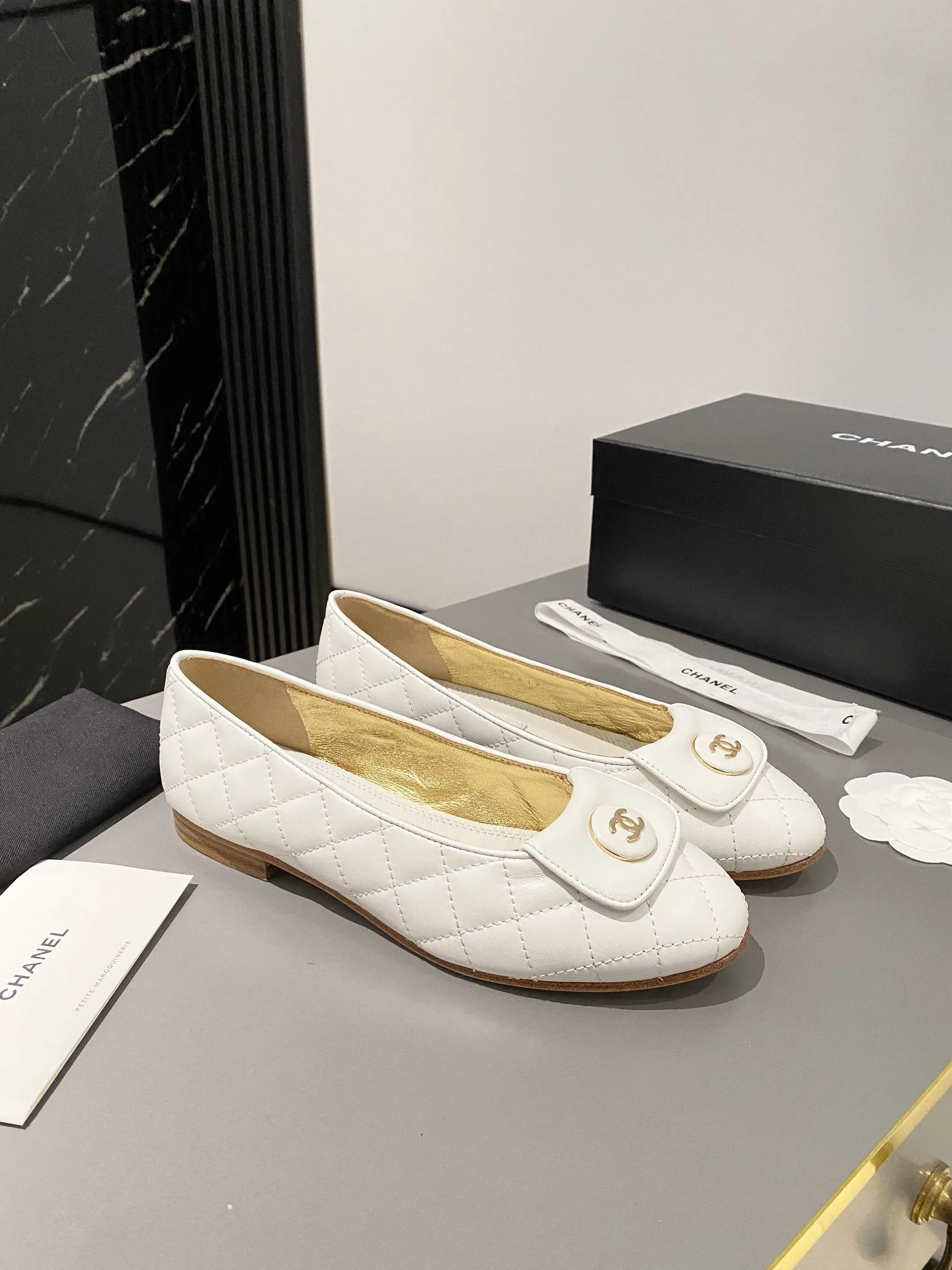 Chanel Ballet Flats White - Image 3