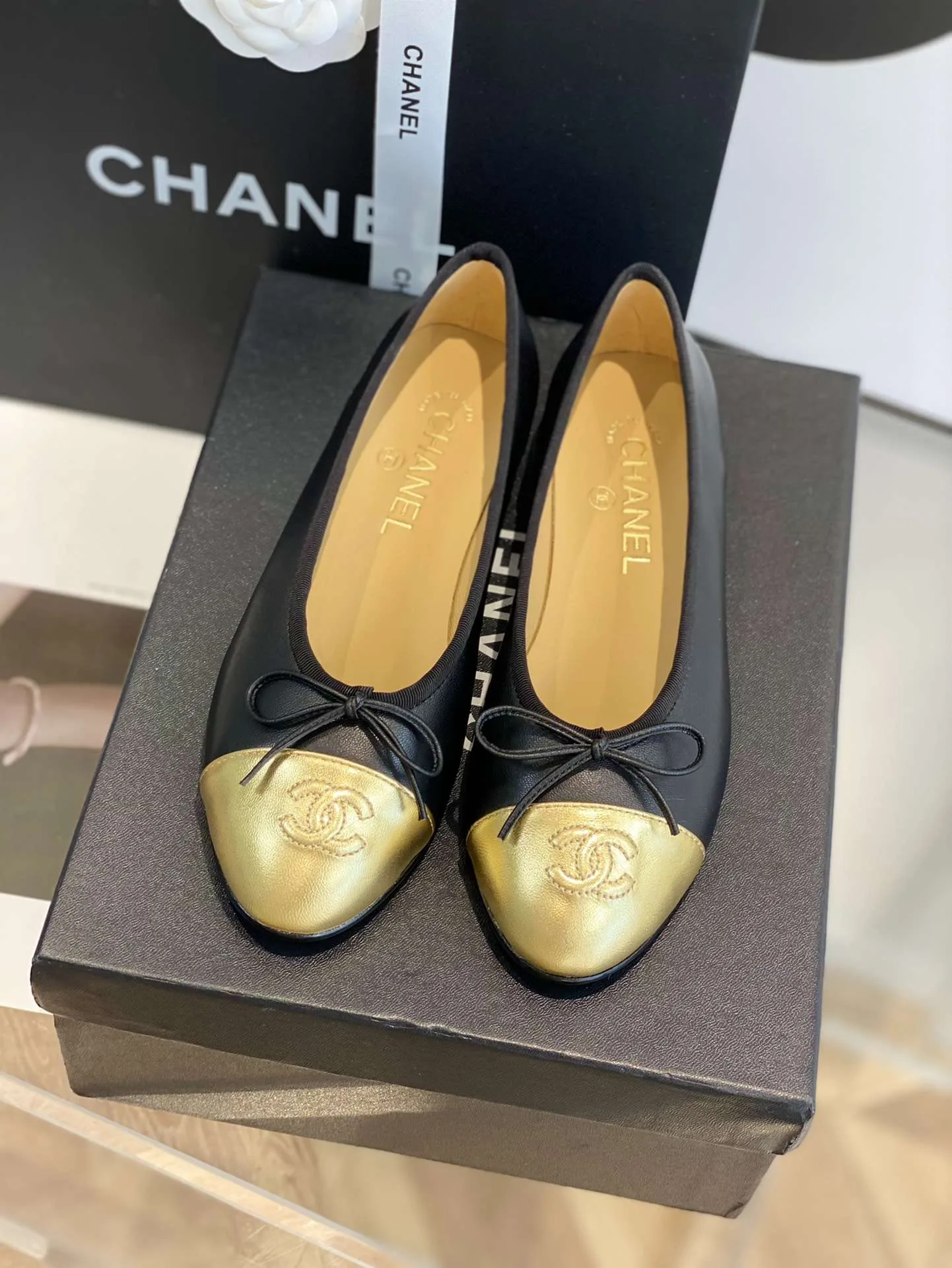 Chanel Ballet Flats Black/Gold - Image 7