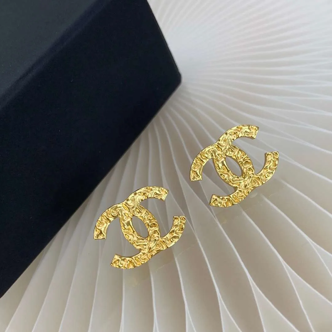 Alternative view of Chanel CC Earrings Gold