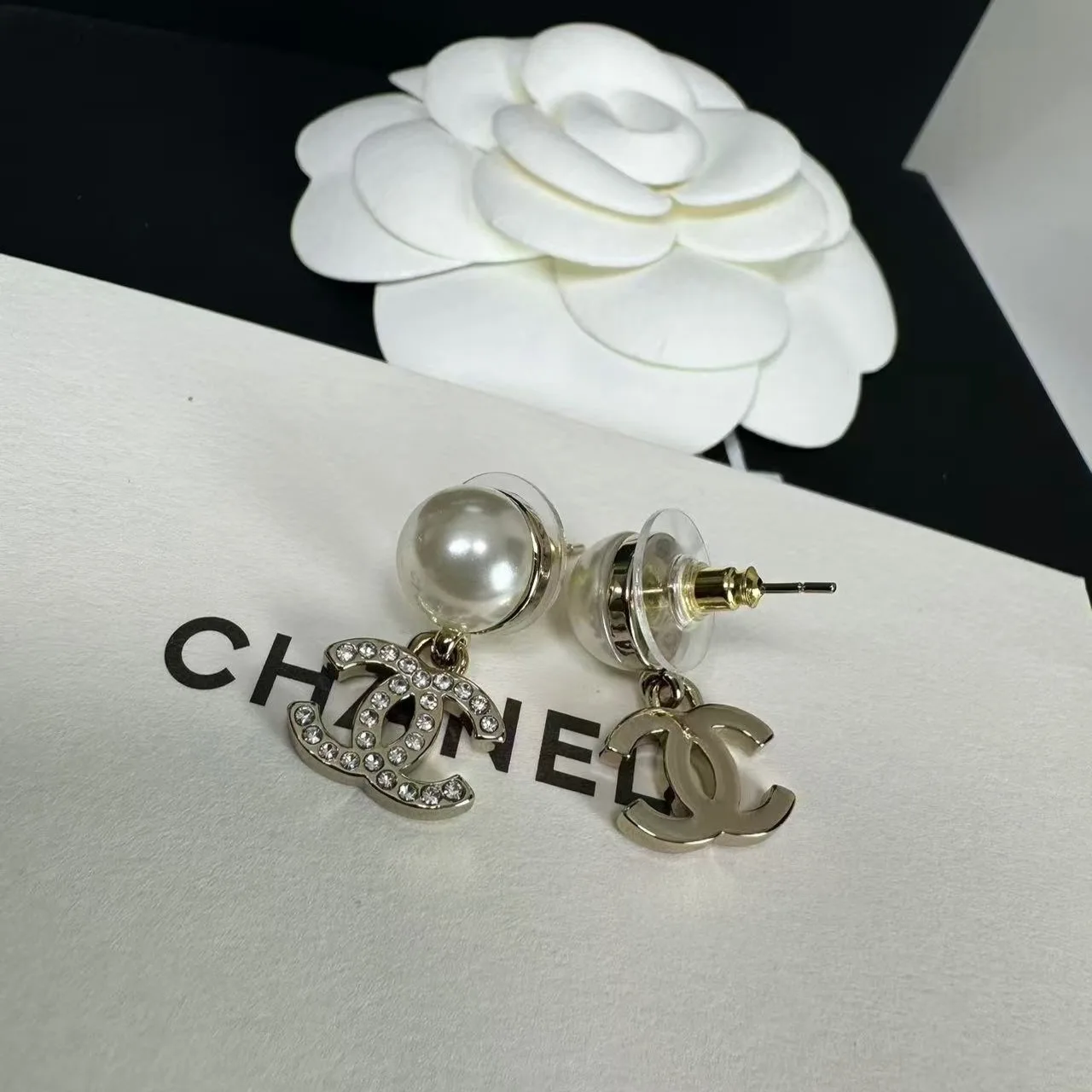 Chanel CC Earrings Gold Hardware - Image 5