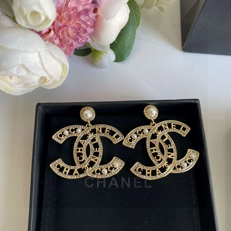 Chanel CC Letter Earrings Gold - Image 6