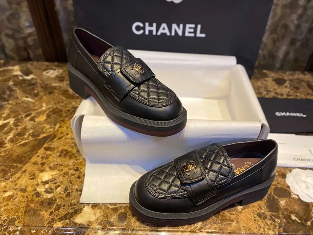 Alternative view of Chanel CC Turn-lock On Trap Heel Loafer Black