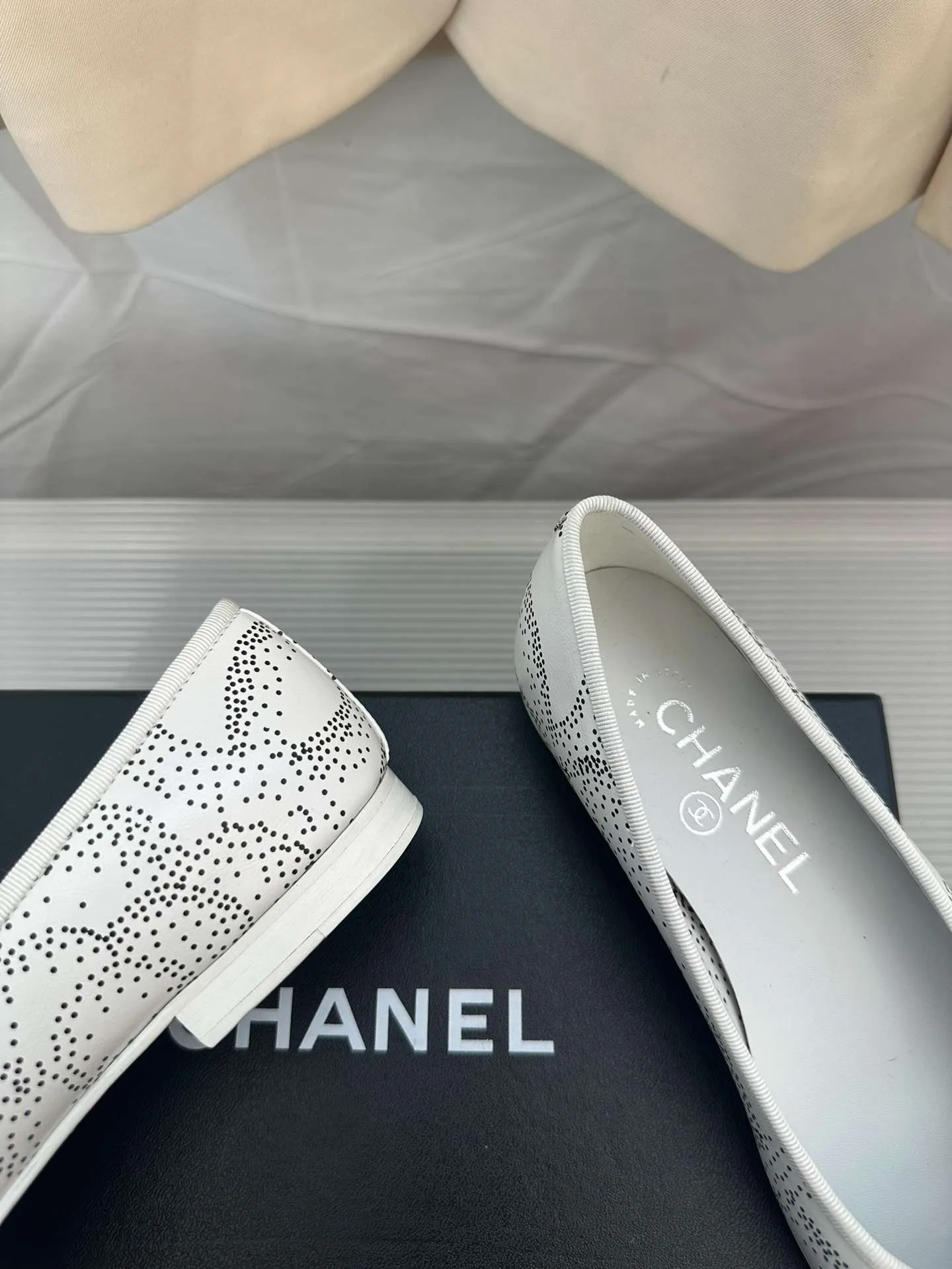Chanel Cambon Ballet Flats White - Image 4