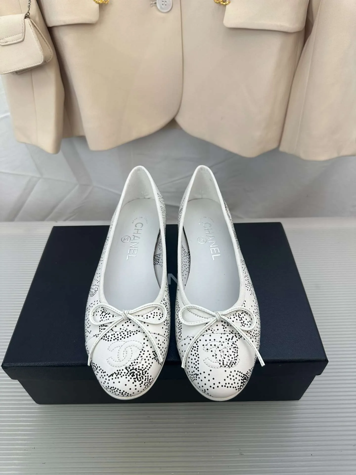Chanel Cambon Ballet Flats White - Image 3