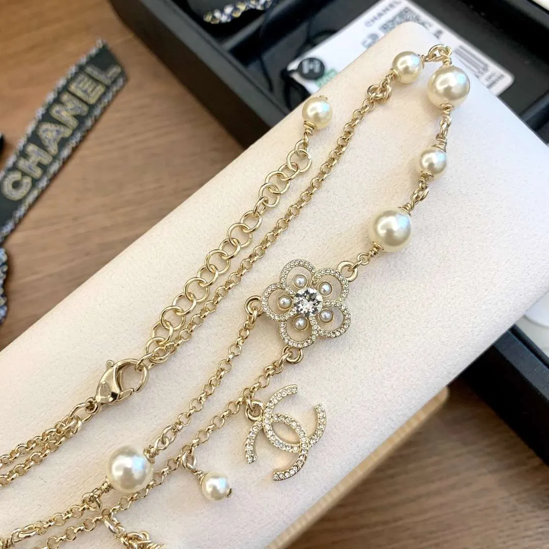 Chanel Camellia Pearl Necklace Gold - Image 4