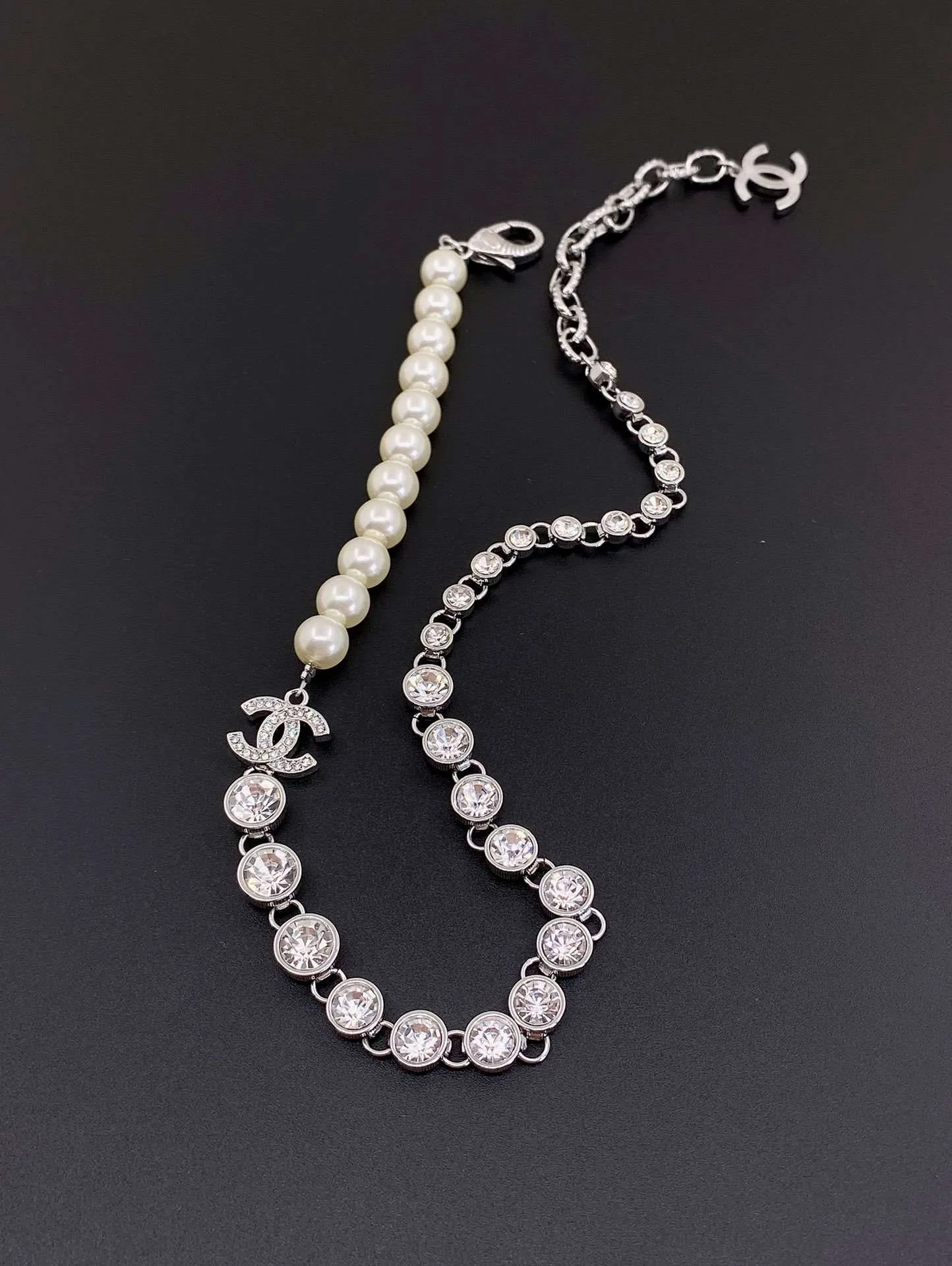 Chanel Chain Pearl Necklace White - Image 6