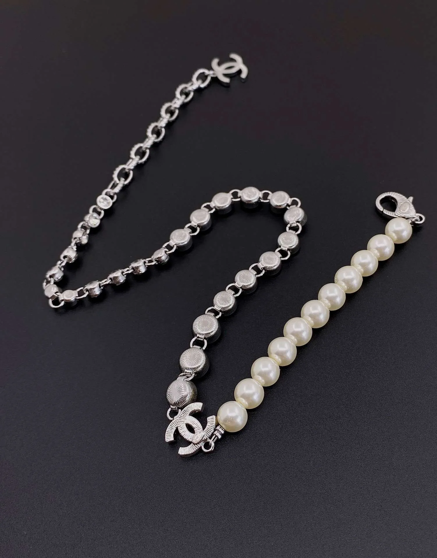 Chanel Chain Pearl Necklace White - Image 5