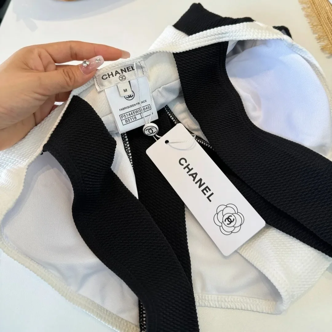 Chanel Color-Block Textured One-Piece Swimsuit Black/ White - Image 11