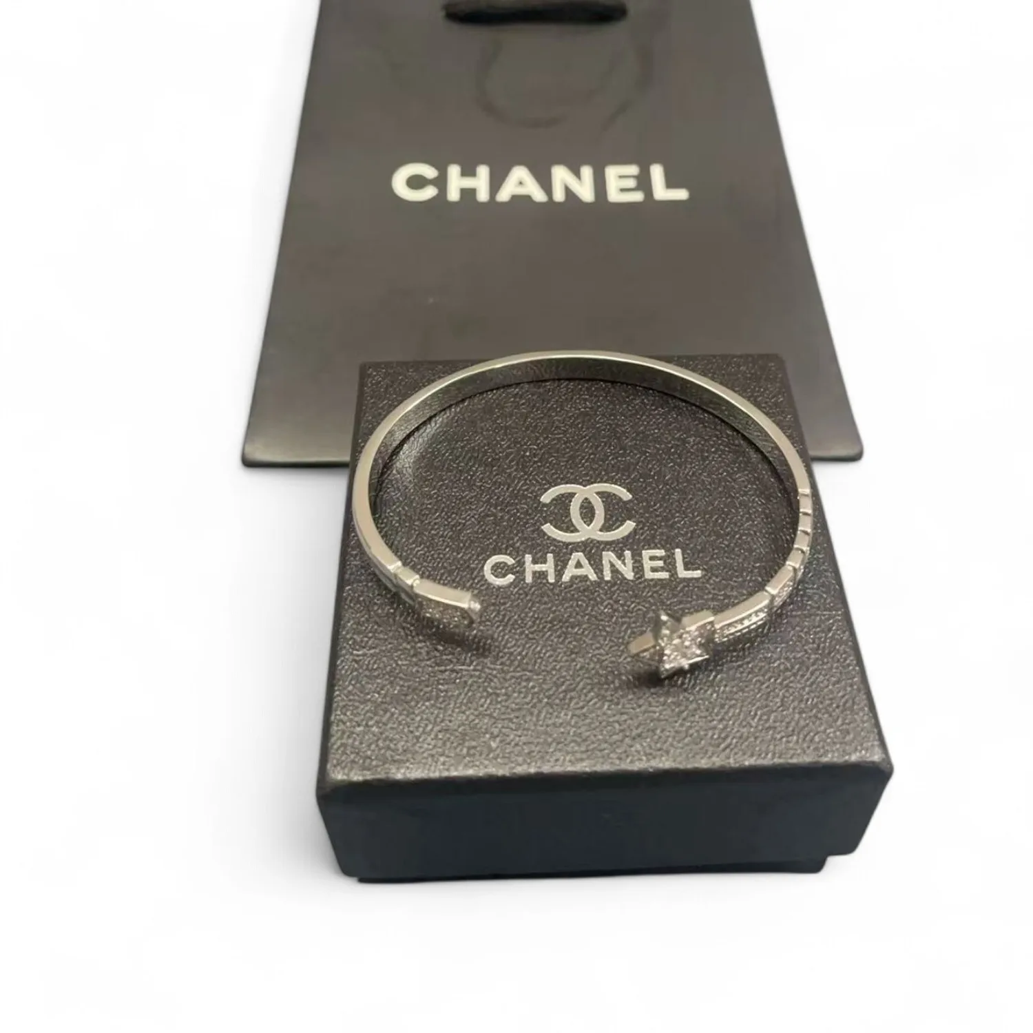 Comète Chevron Bracelet White Gold - Image 3