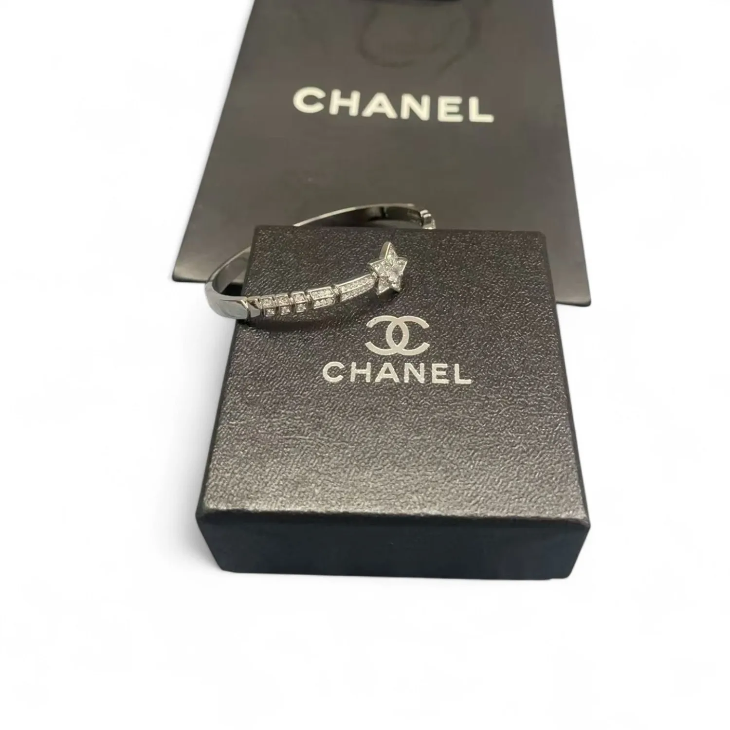 Comète Chevron Bracelet White Gold - Image 4
