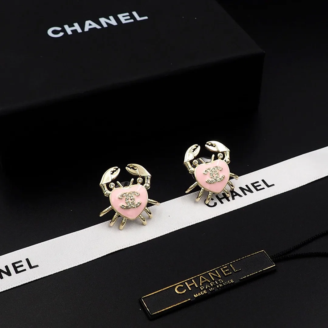 Chanel Crab Heart Pink Earring Gold – Toned - Image 6