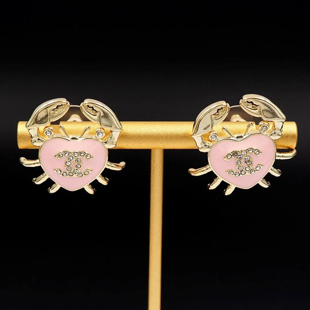 Chanel Crab Heart Pink Earring Gold – Toned - Image 8