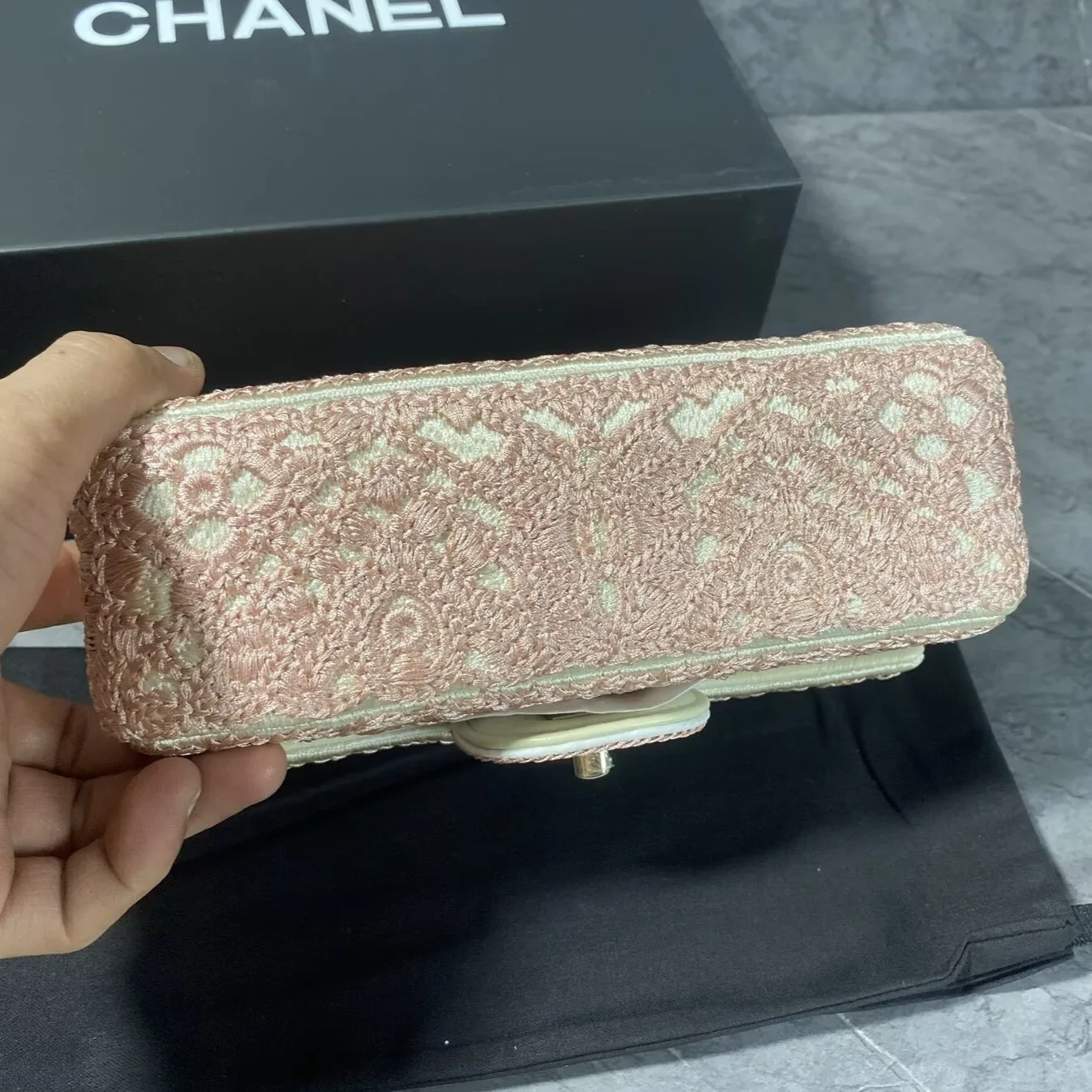 Chanel Crochet Small Flap Bag Crossbody / Pink Gold Hardware - Image 6
