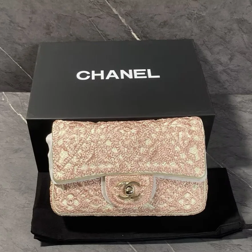 Chanel Crochet Small Flap Bag Crossbody / Pink Gold Hardware - Image 3