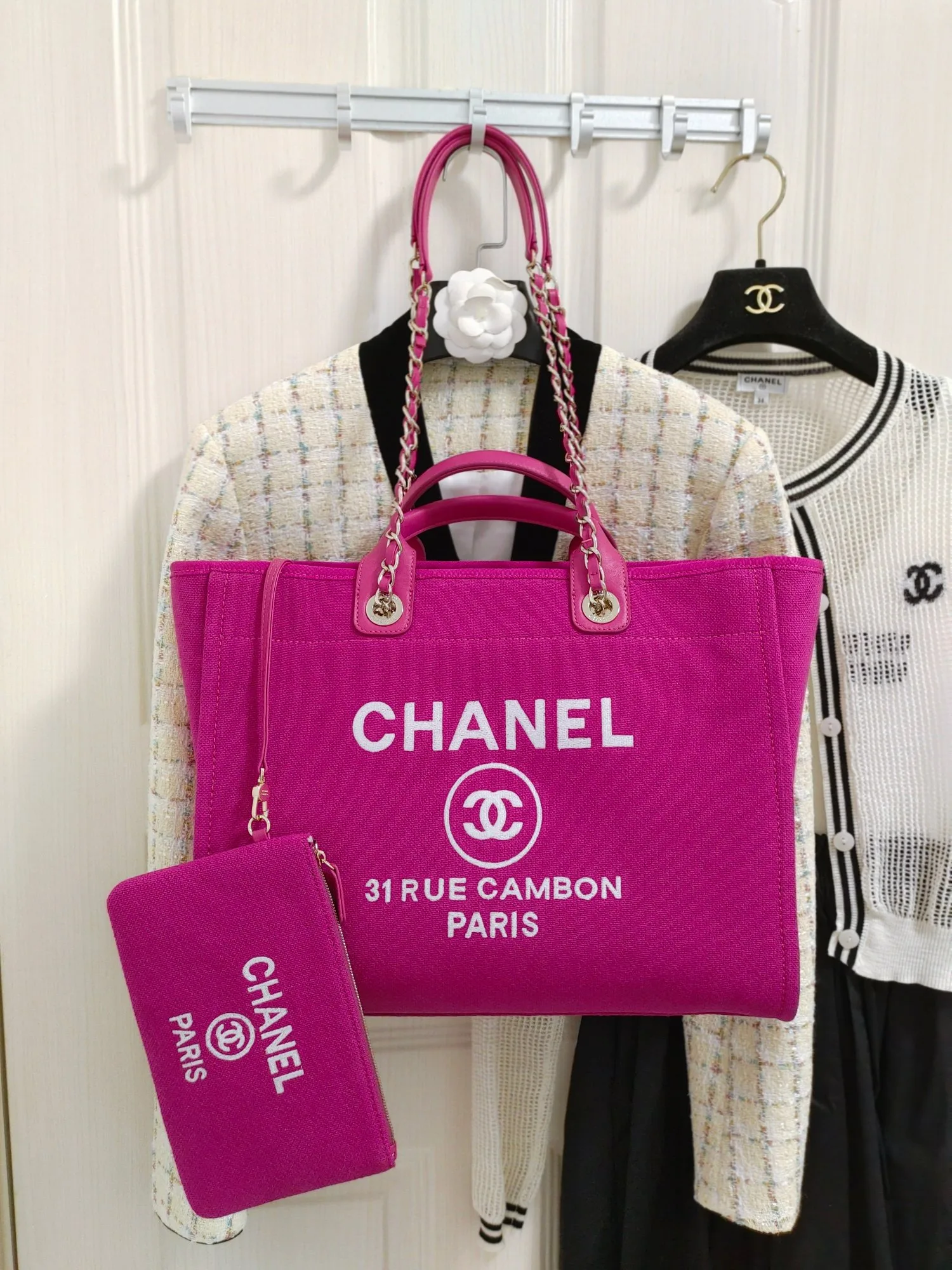 Chanel Deauville Tote Bag Pouch Pink / - Image 3