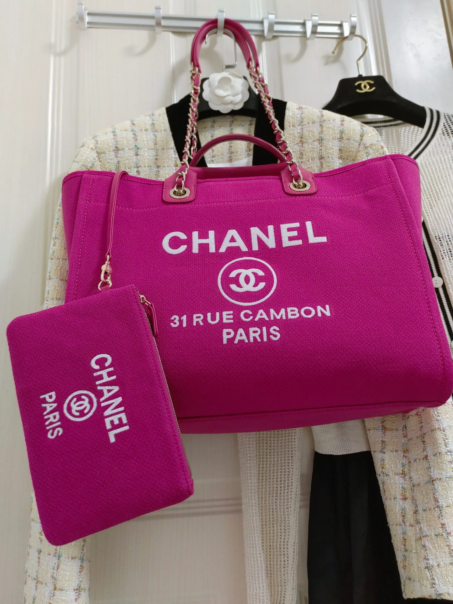 Chanel Deauville Tote Bag Pouch Pink / - Image 5