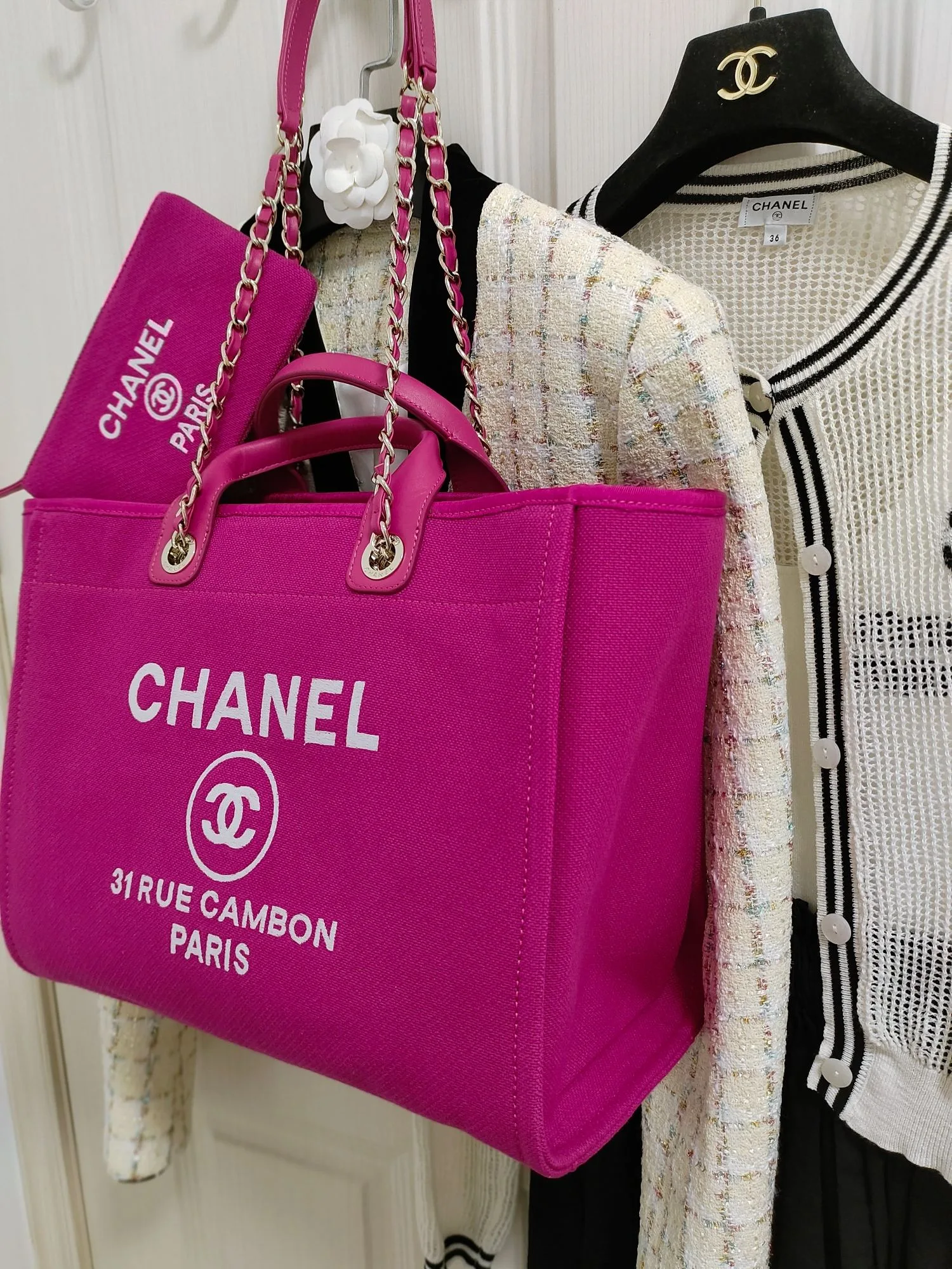 Chanel Deauville Tote Bag Pouch Pink / - Image 9