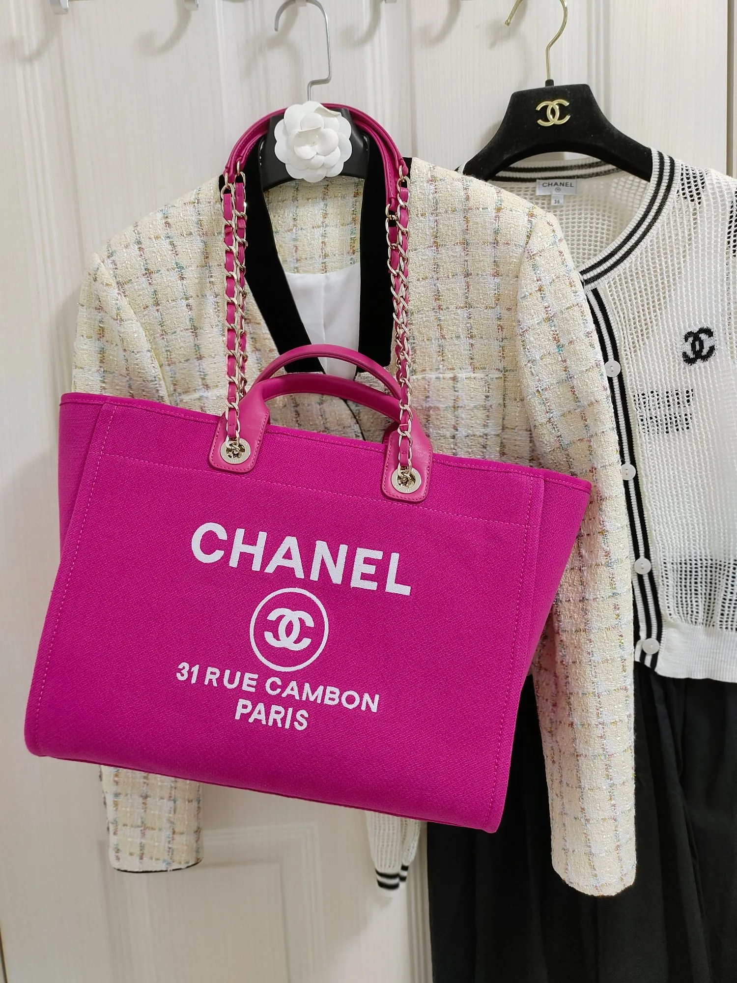 Chanel Deauville Tote Bag Pouch Pink / - Image 10