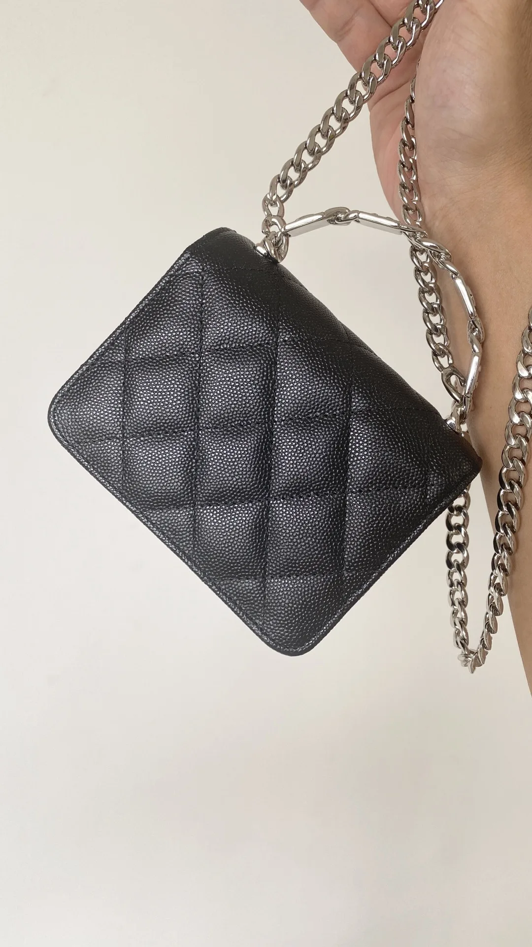 Chanel HAAS Mini Bag Black 3,/9 - Image 8