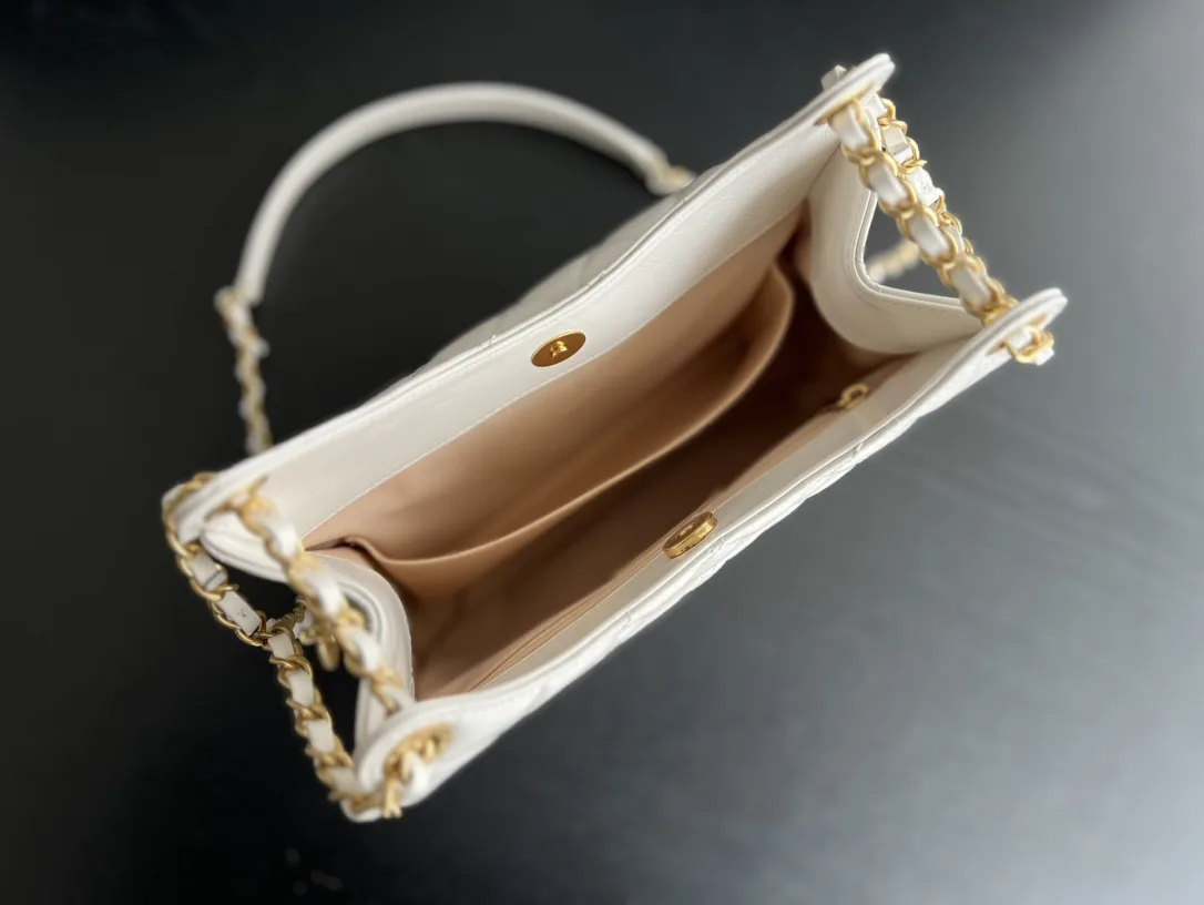 Hobo Handbag White / - Image 6