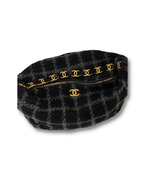Chanel Maxi Hobo Bag / Black Gold Hardware - Image 9