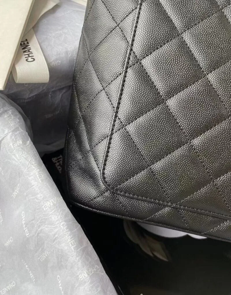 Chanel Medallion Tote Shoulder Black Bag / - Image 6