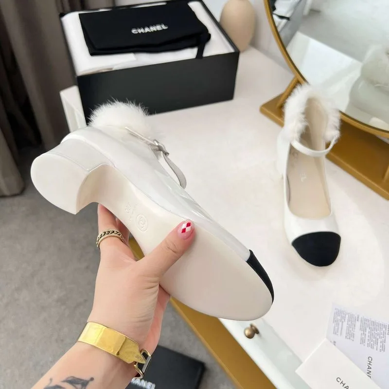 Chanel Milan Rabbit Fur High Heels White - Image 4