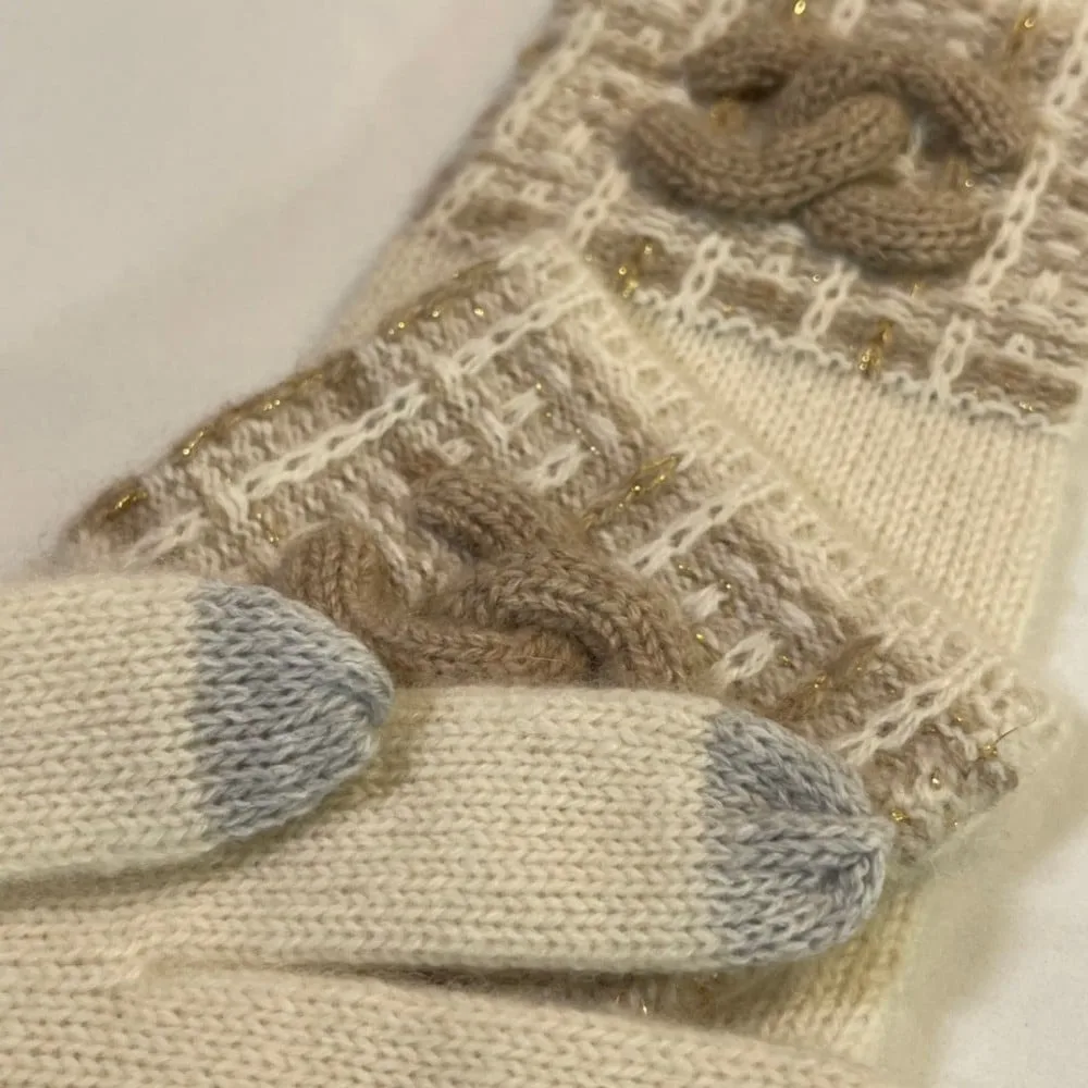 Chanel Monochrome Winter Knit Set Hat, Scarf And Gloves Beige - Image 5