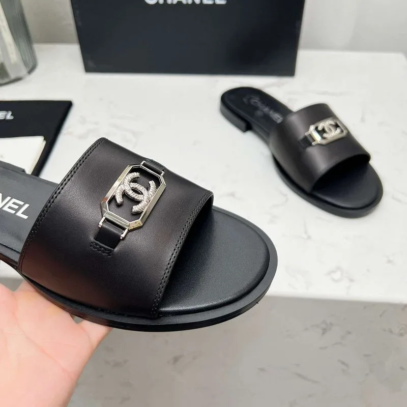 Chanel Mules Black - Image 4