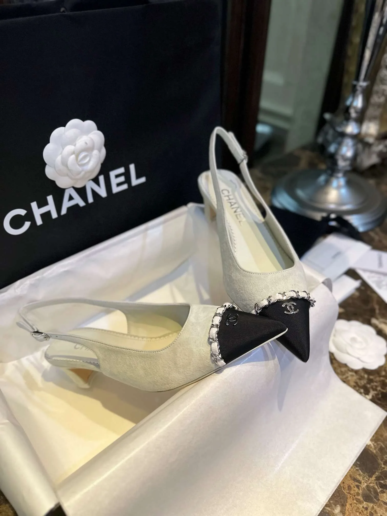 Chanel Patent Slingback Pumps Light Grey - Image 6