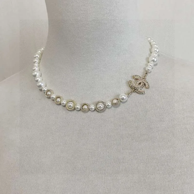 Alternative view of Chanel Pearl Bow Necklace White