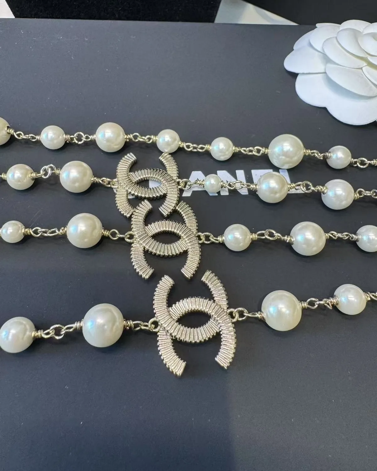 Chanel Pearl CC Flower Necklace Gold - Image 5