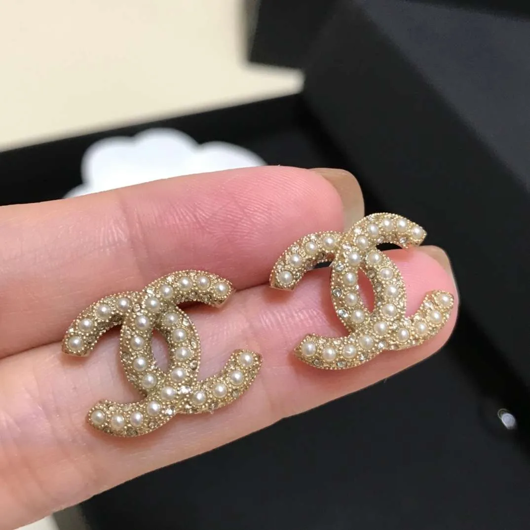 Chanel Pearl Earrings Gold - Image 5