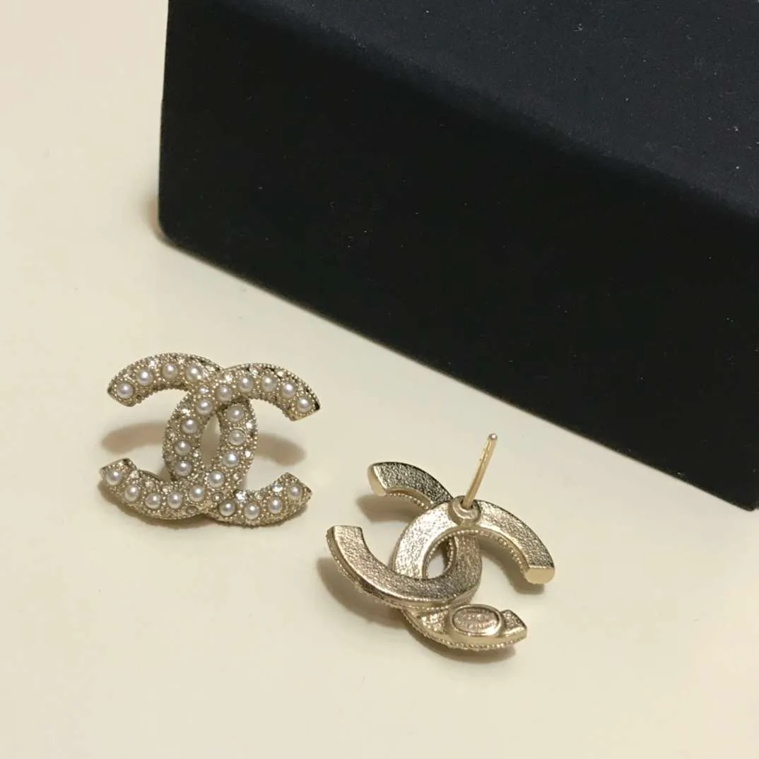 Alternative view of Chanel Pearl Earrings Gold
