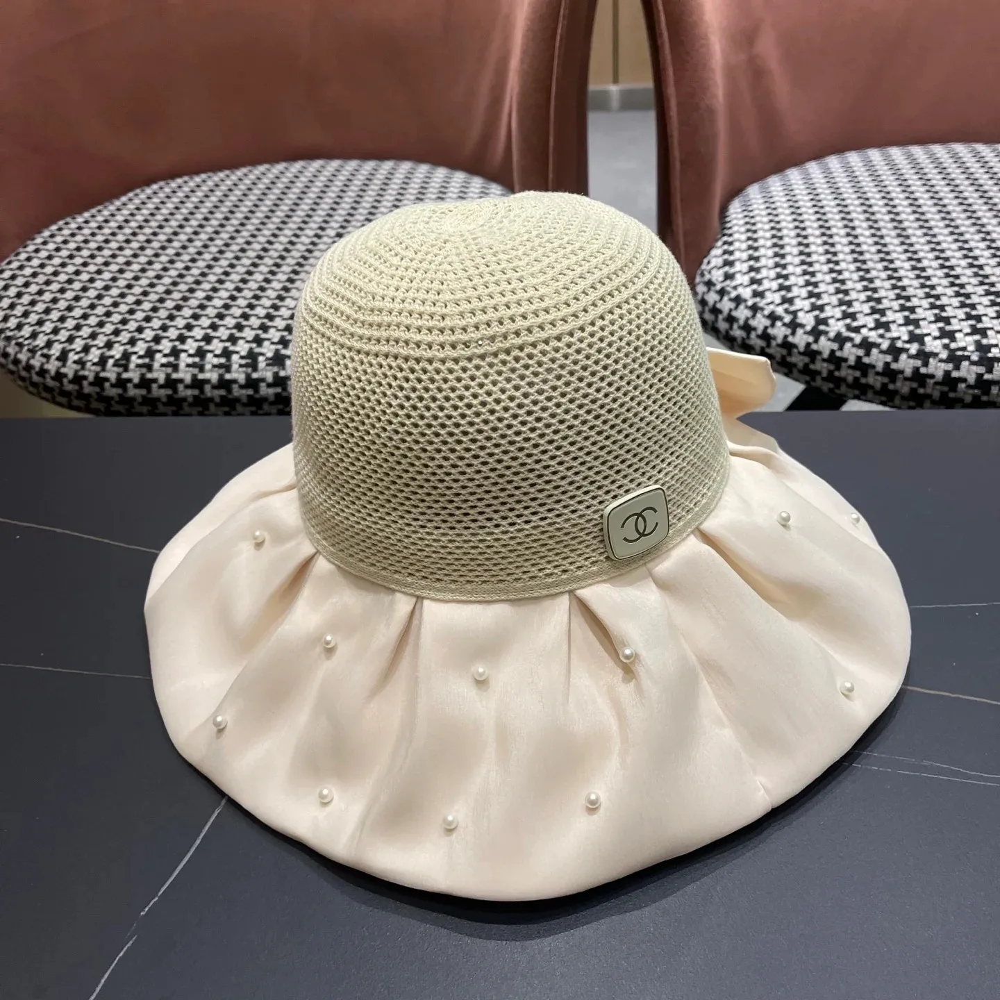 Chanel Pearl-Embellished Sun Hat Ivory - Image 4