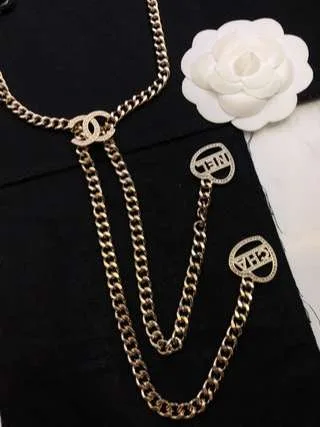 Chanel Pearl Heart Necklace Gold - Image 6