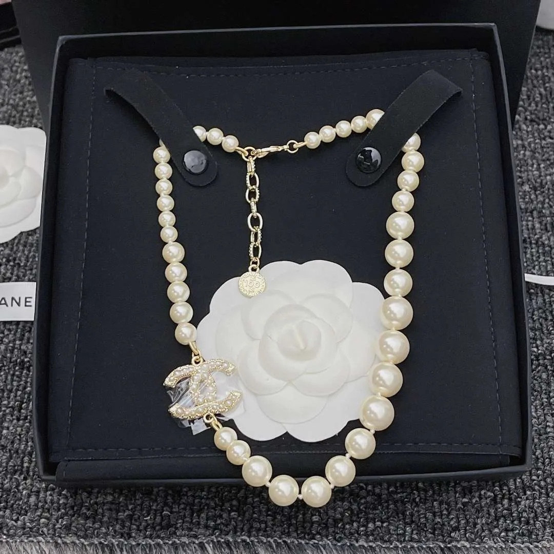 Alternative view of Chanel Pearl Necklace White