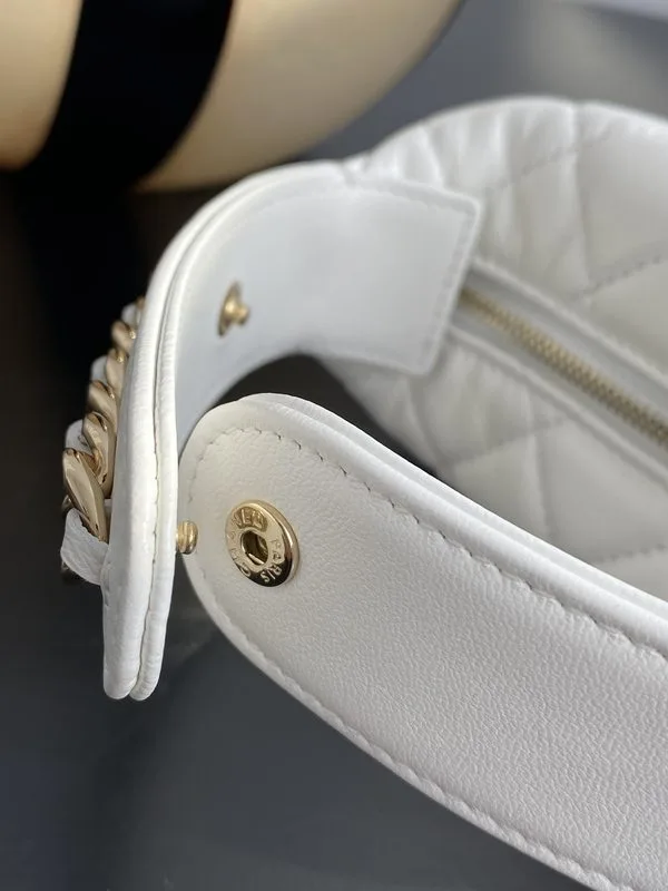 Pouch White / - Image 5