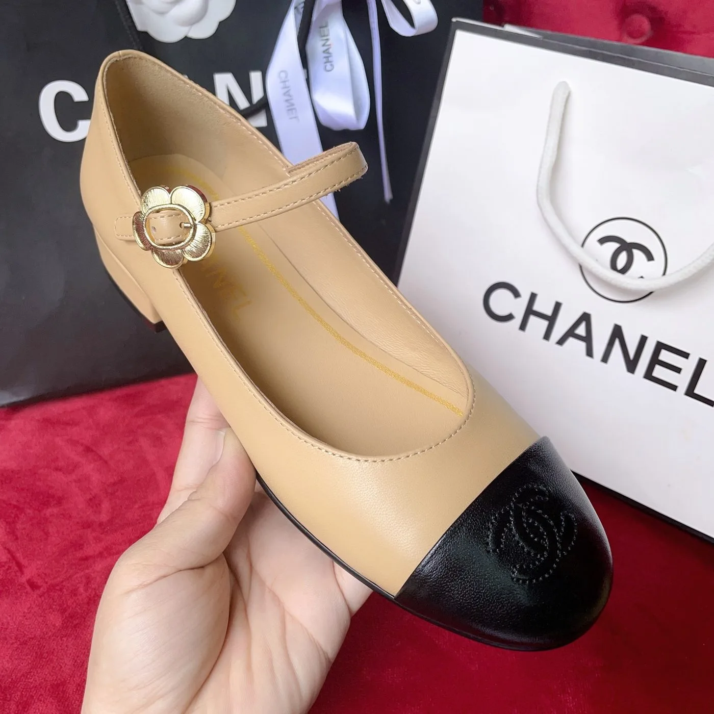 Chanel Pumps Beige - Image 2