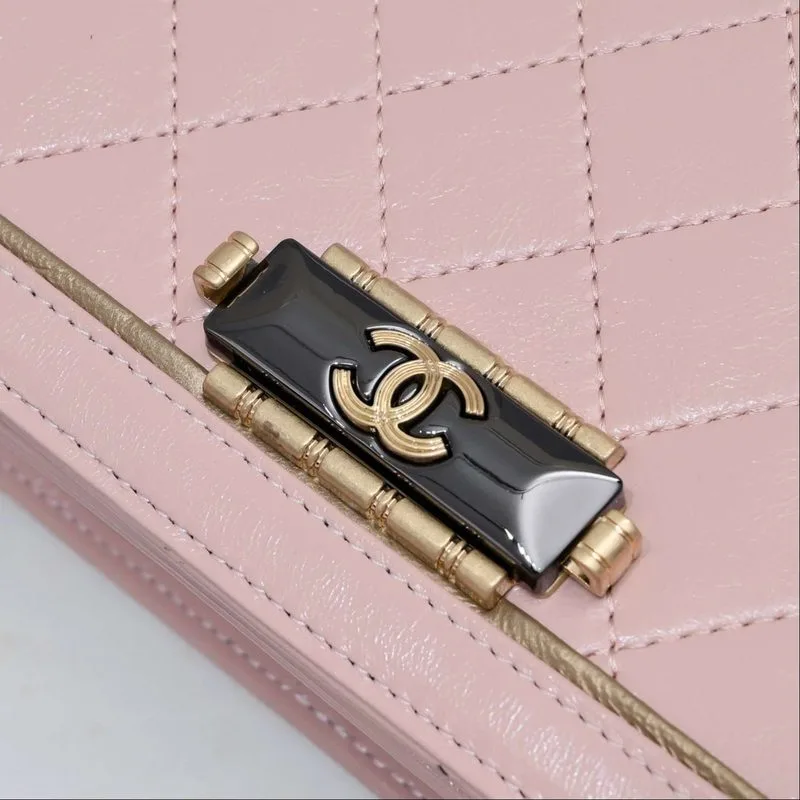 Chanel Sheep Crossbody Bag Pink / - Image 5