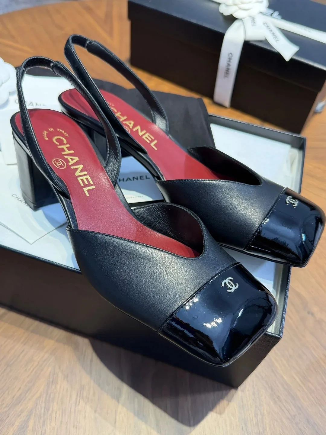 Chanel Slingbacks Black/ Burgundy - Image 3