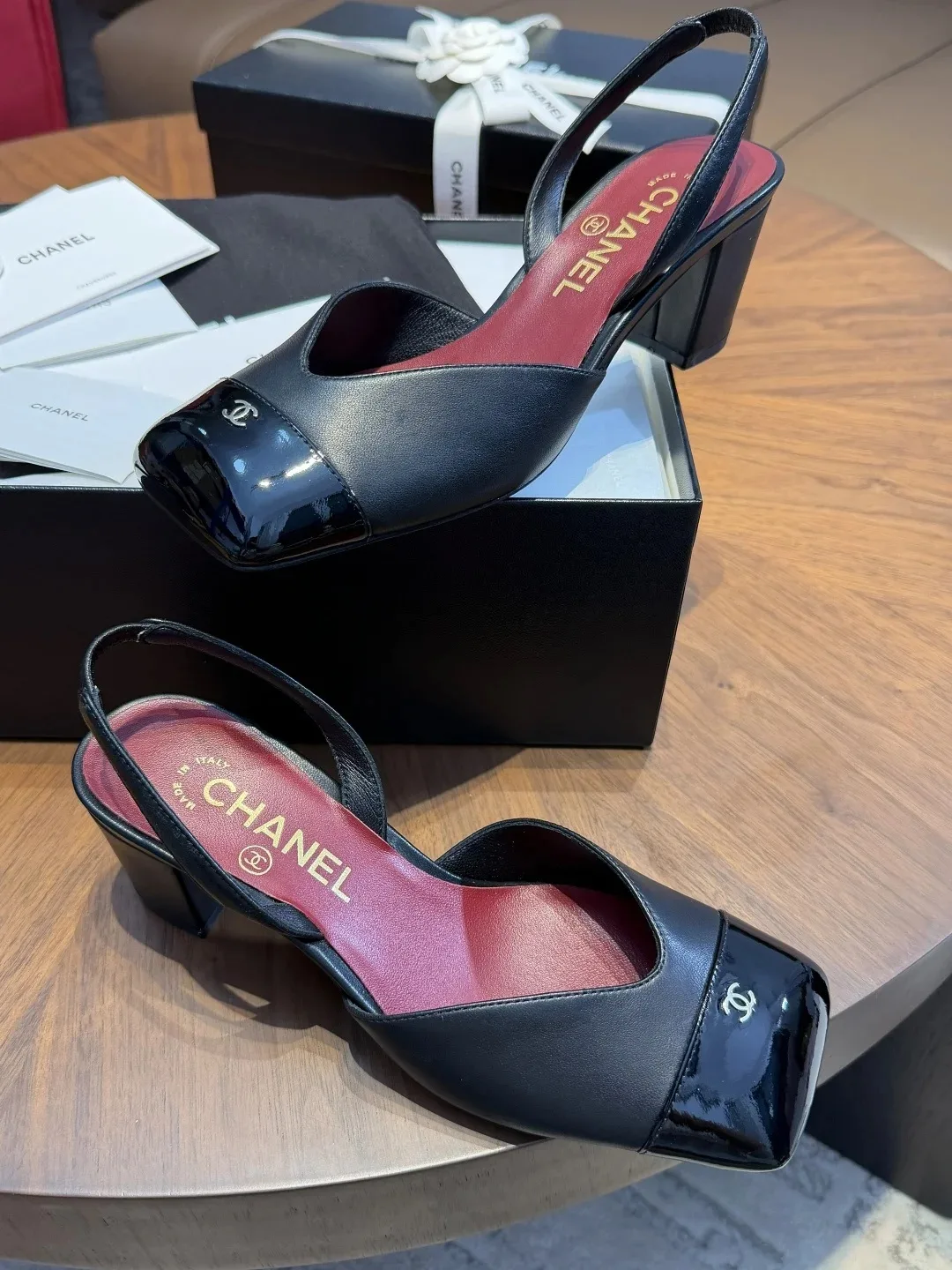 Chanel Slingbacks Black/ Burgundy - Image 7
