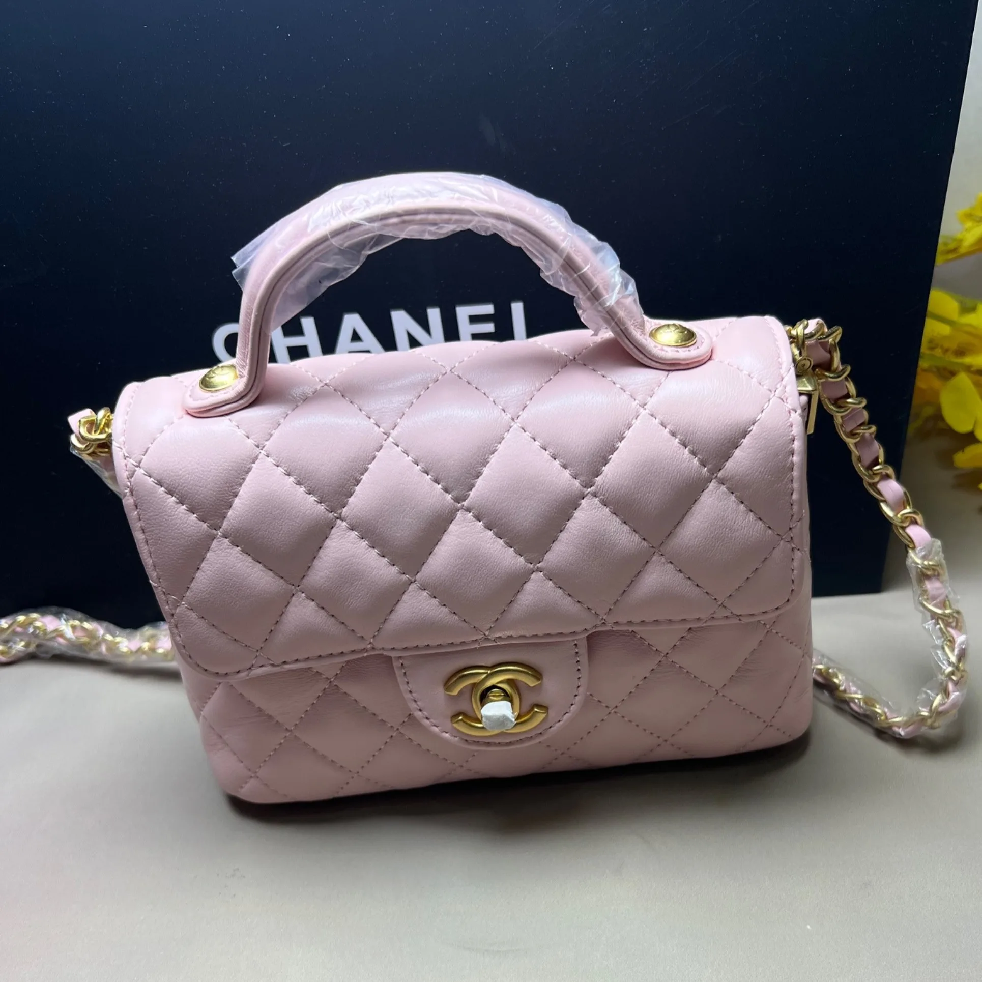 Chanel Small Flap Bag Crossbody / Light Pink Gold Hardware - Image 3