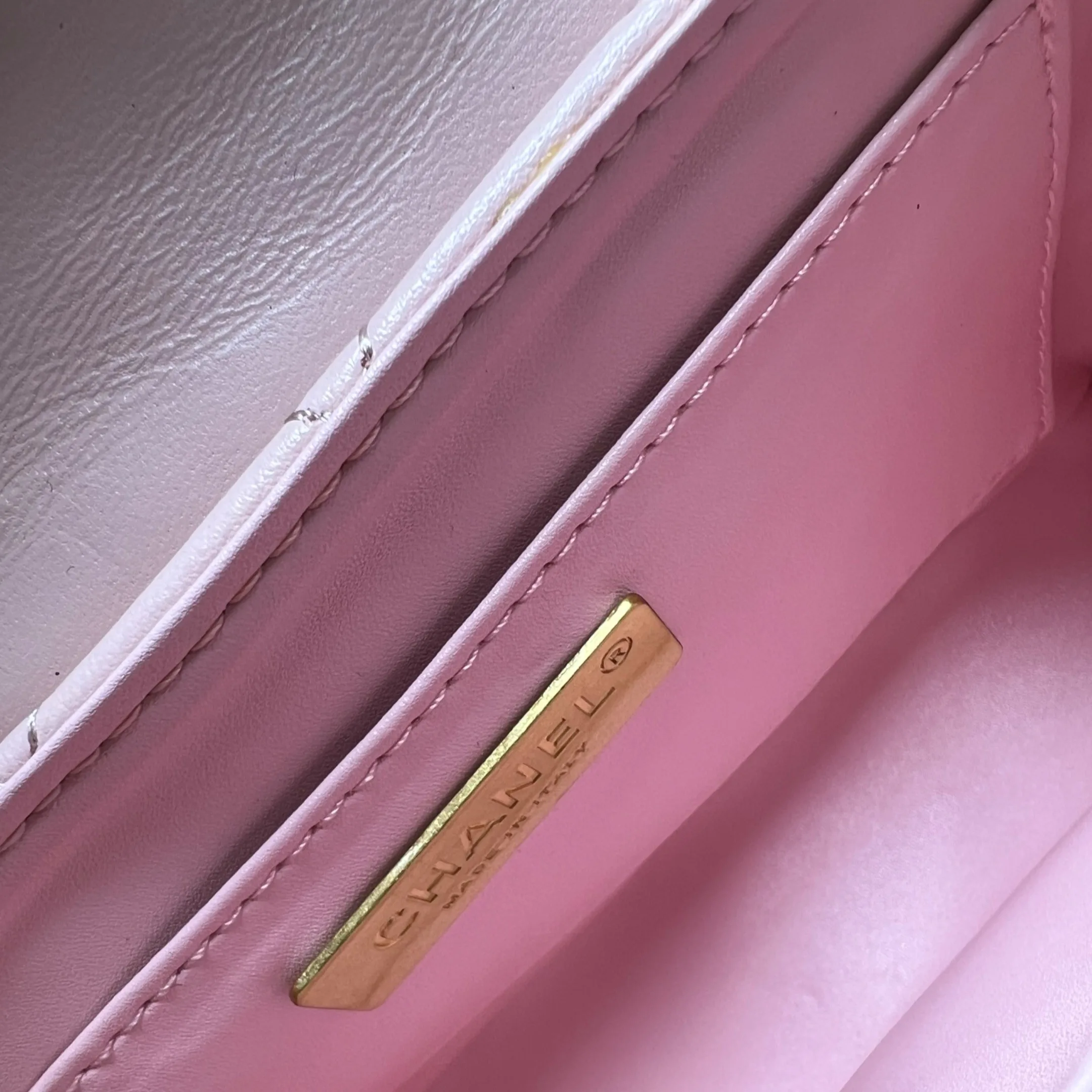 Chanel Small Flap Bag Crossbody / Light Pink Gold Hardware - Image 6
